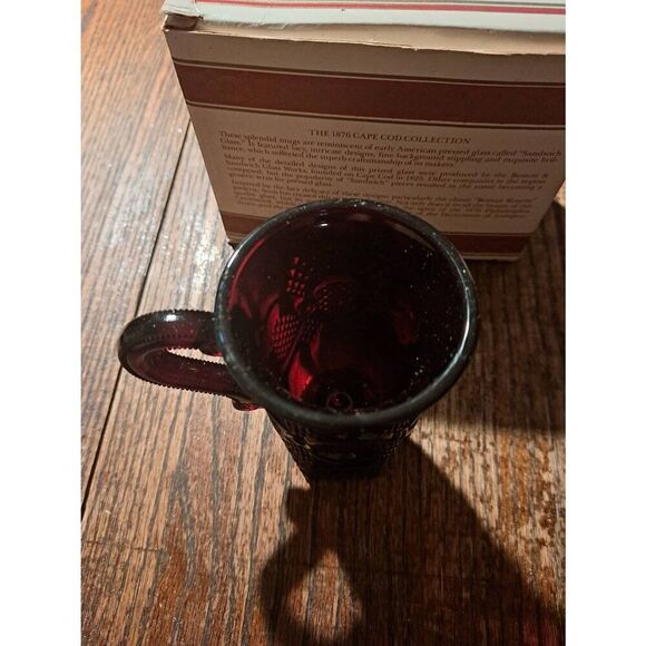 Vintage Avon 1982 1876 Cape Cod Ruby Red Pedestal Mugs Set of 2 NOS w/ Box - Picture 9 of 10